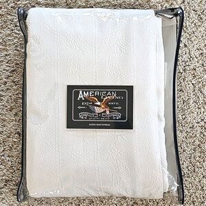 American Living Ralph Lauren Village Garden White Matelasse Queen Bedspread